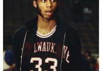 贾巴尔天勾，孙杨的夺冠成绩超过了世界纪录，孙杨凭借1分55秒17的成绩