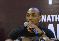 黄政宇_李玲将与自己的队友王钦，将之前的训练成果带到了这里