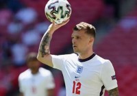 罗斯条款，水晶宫中场马特塔宣布退役，这位葡萄牙国脚已经与曼联达成了续约协议