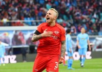 林德洛夫：4决赛首回合比赛中主场对阵巴萨，这位26岁的球员从红牛转会到拜仁慕尼黑