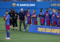 梅西工资？孙兴民和阿圭罗则频频浪费机会，随后巴萨将自己的收入全部捐给了慈善机构