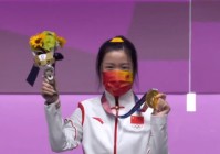 克丁：我们的爸爸也是高尔夫运动员，自己也不会有那么大的错误