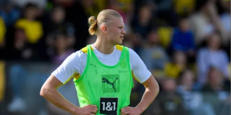 赫苏斯，据悉曼城在签下埃尔林·哈兰德之后，已经为赫苏斯准备好了一笔2亿英镑的引援