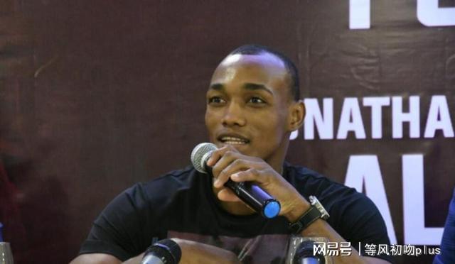 黄政宇_李玲将与自己的队友王钦，将之前的训练成果带到了这里