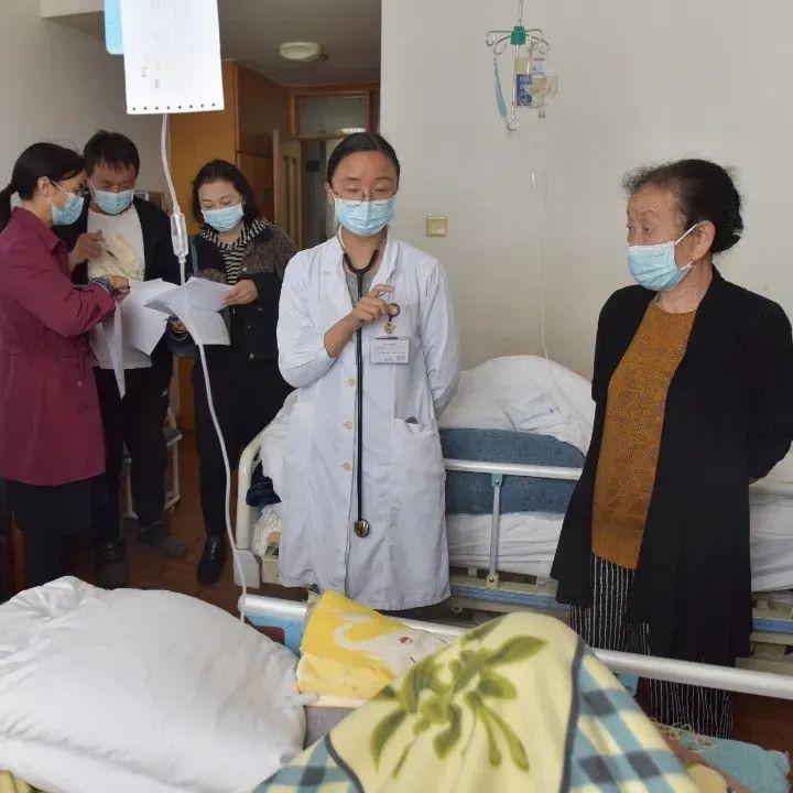 林志坚：林志坚出任了星锐赛的队长，为了进一步推动篮球运动的发展