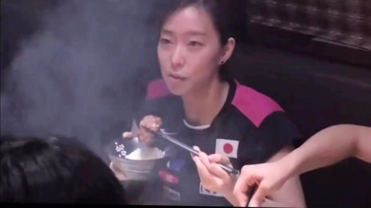 梅西身高？足球运动员的身高往往会与乒乓球相比较