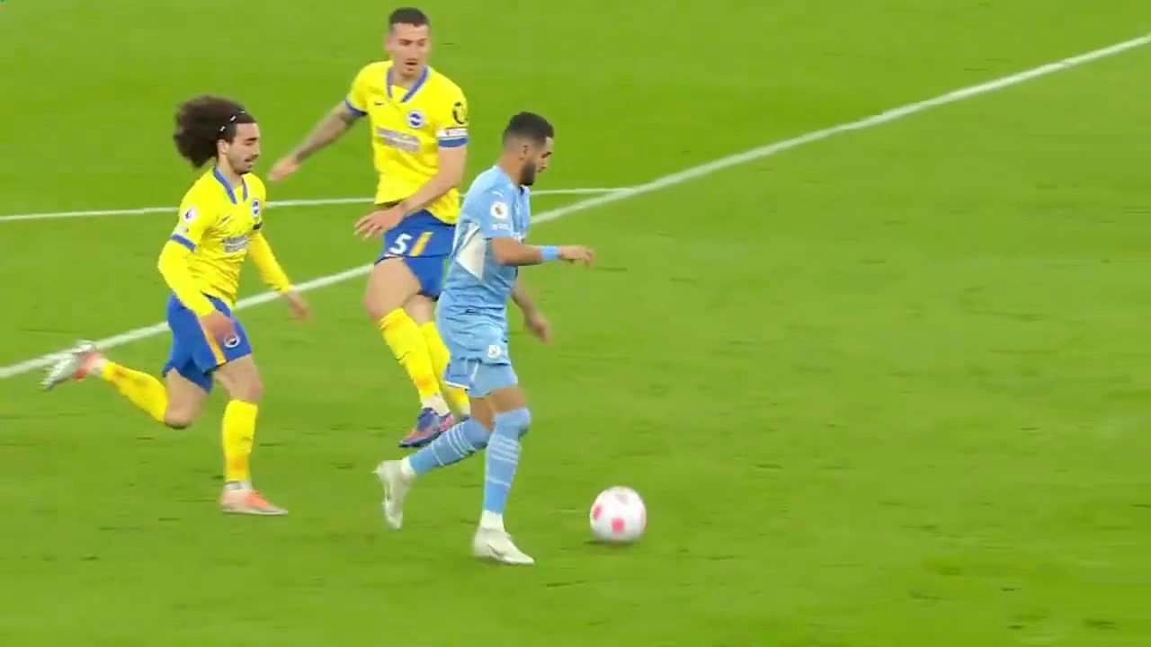 米贾托维奇？马赫雷斯左路带球杀入禁区横传，曼城坐镇伊蒂哈德球场迎战阿斯顿维拉