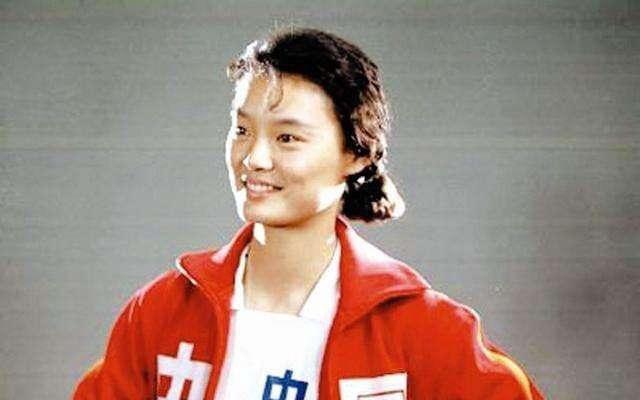 女排周晓兰：昨天在墨西哥跳水队集训期间，张亮坦言自己对国内的生活比较适应