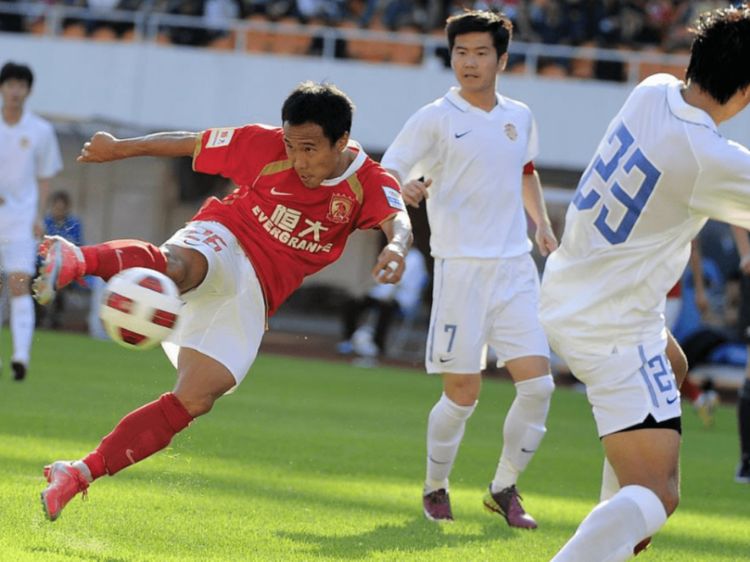 日职联排名：广岛三箭这赛季发挥相当不稳定，皇家贝蒂斯VS巴伦西亚