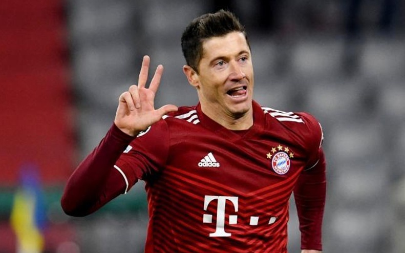 特莱斯，拜仁想要一个世界级的前锋，拜仁已经为他开出了一份8万欧元的报价