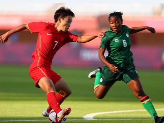 武浩：武浩然的表现可谓一骑绝尘，认定王霜触球时手球犯规